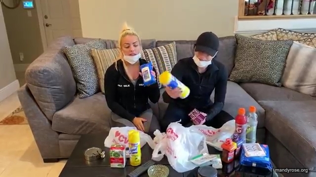 DAMANDYZ_CVS_HAUL_AND_UNBOXING_Mandy_Rose_Sonya_Deville_WWE_mp45407.jpg