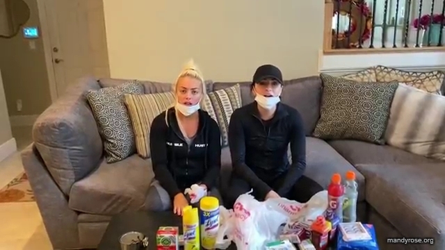 DAMANDYZ_CVS_HAUL_AND_UNBOXING_Mandy_Rose_Sonya_Deville_WWE_mp45428.jpg