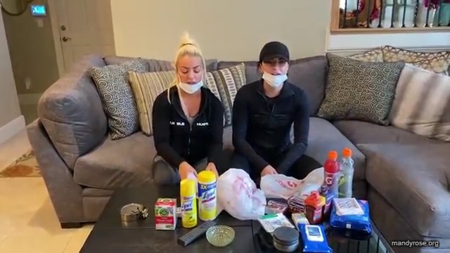 DAMANDYZ_CVS_HAUL_AND_UNBOXING_Mandy_Rose_Sonya_Deville_WWE_mp45437.jpg