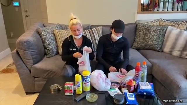 DAMANDYZ_CVS_HAUL_AND_UNBOXING_Mandy_Rose_Sonya_Deville_WWE_mp45439.jpg