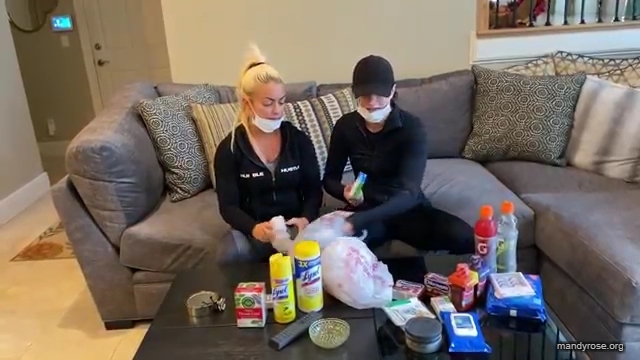DAMANDYZ_CVS_HAUL_AND_UNBOXING_Mandy_Rose_Sonya_Deville_WWE_mp45443.jpg