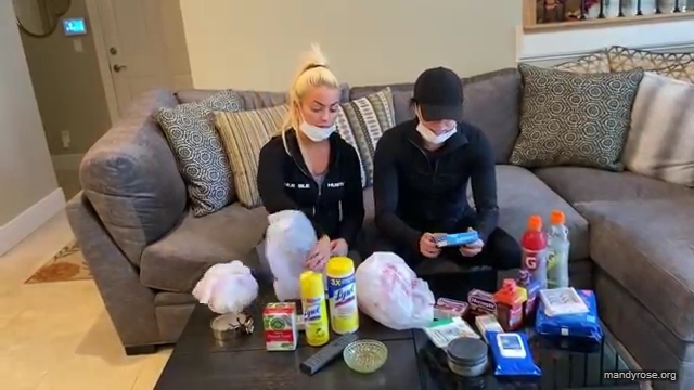 DAMANDYZ_CVS_HAUL_AND_UNBOXING_Mandy_Rose_Sonya_Deville_WWE_mp45445.jpg