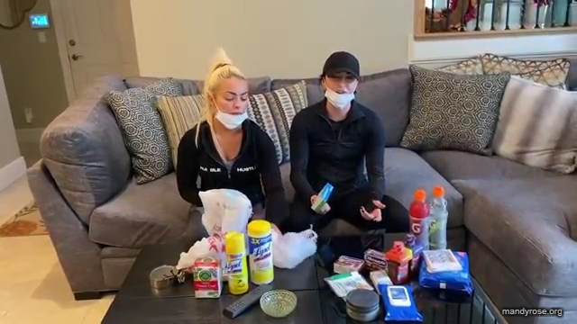 DAMANDYZ_CVS_HAUL_AND_UNBOXING_Mandy_Rose_Sonya_Deville_WWE_mp45449.jpg