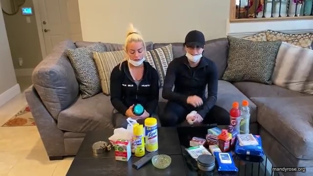 DAMANDYZ_CVS_HAUL_AND_UNBOXING_Mandy_Rose_Sonya_Deville_WWE_mp45470.jpg
