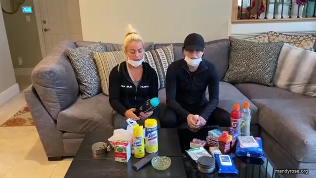 DAMANDYZ_CVS_HAUL_AND_UNBOXING_Mandy_Rose_Sonya_Deville_WWE_mp45471.jpg