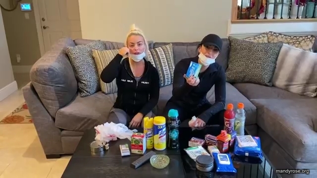 DAMANDYZ_CVS_HAUL_AND_UNBOXING_Mandy_Rose_Sonya_Deville_WWE_mp45482.jpg