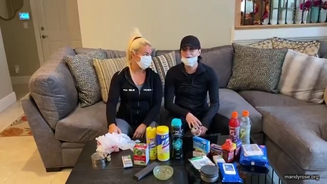 DAMANDYZ_CVS_HAUL_AND_UNBOXING_Mandy_Rose_Sonya_Deville_WWE_mp45486.jpg