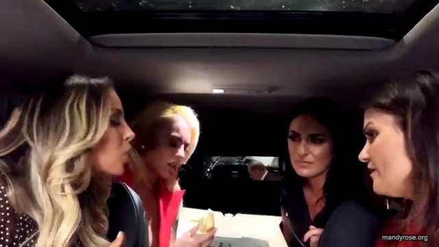 DAMANDYZ_DONUTZ_TAKES_LA_mp40381.jpg