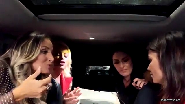 DAMANDYZ_DONUTZ_TAKES_LA_mp40422.jpg
