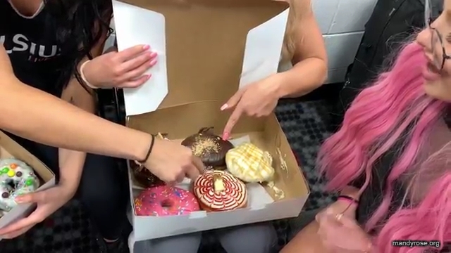 DONUTS_in_Miami_w_WWEs_Liv_Morgan21_WWE_Sonya_Deville_Mandy_Rose_Damandyz_Donutz_mp40123.jpg