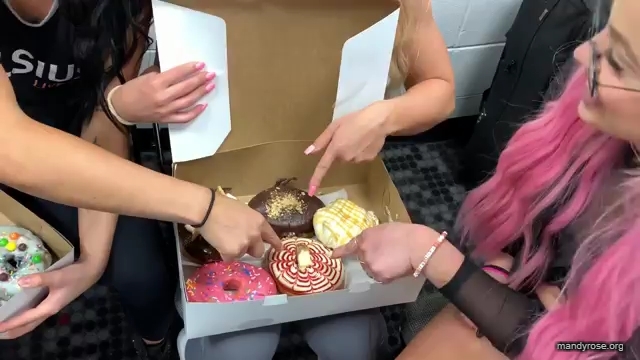DONUTS_in_Miami_w_WWEs_Liv_Morgan21_WWE_Sonya_Deville_Mandy_Rose_Damandyz_Donutz_mp40124.jpg