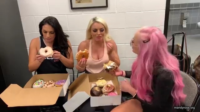 DONUTS_in_Miami_w_WWEs_Liv_Morgan21_WWE_Sonya_Deville_Mandy_Rose_Damandyz_Donutz_mp40161.jpg