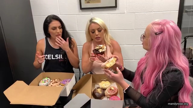 DONUTS_in_Miami_w_WWEs_Liv_Morgan21_WWE_Sonya_Deville_Mandy_Rose_Damandyz_Donutz_mp40195.jpg