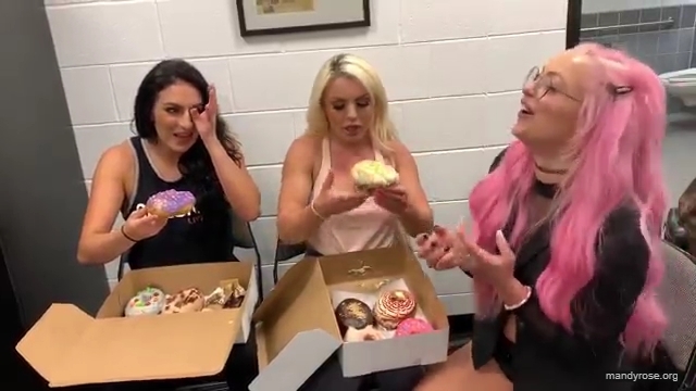 DONUTS_in_Miami_w_WWEs_Liv_Morgan21_WWE_Sonya_Deville_Mandy_Rose_Damandyz_Donutz_mp40211.jpg