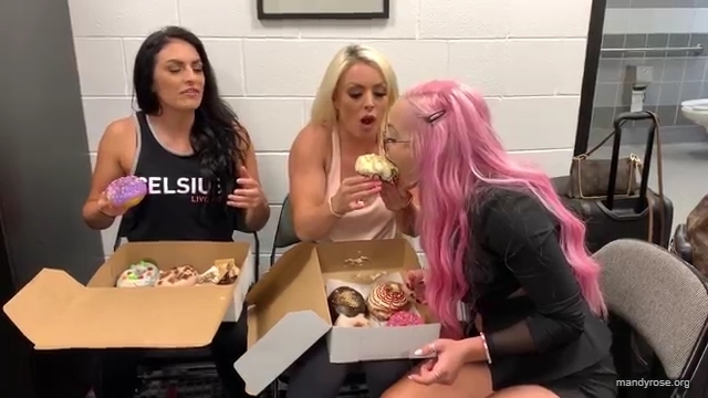DONUTS_in_Miami_w_WWEs_Liv_Morgan21_WWE_Sonya_Deville_Mandy_Rose_Damandyz_Donutz_mp40224.jpg