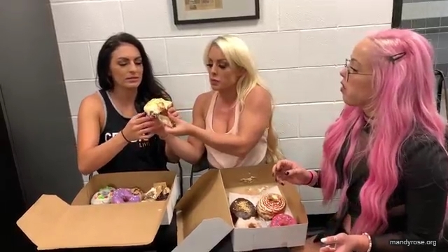 DONUTS_in_Miami_w_WWEs_Liv_Morgan21_WWE_Sonya_Deville_Mandy_Rose_Damandyz_Donutz_mp40229.jpg