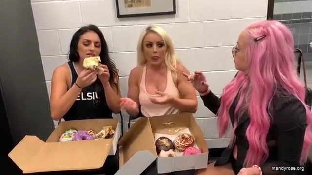 DONUTS_in_Miami_w_WWEs_Liv_Morgan21_WWE_Sonya_Deville_Mandy_Rose_Damandyz_Donutz_mp40230.jpg