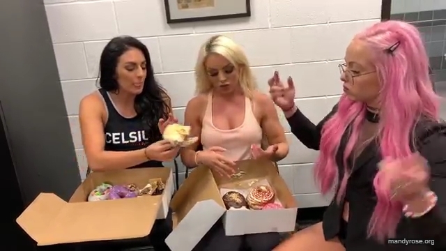 DONUTS_in_Miami_w_WWEs_Liv_Morgan21_WWE_Sonya_Deville_Mandy_Rose_Damandyz_Donutz_mp40235.jpg