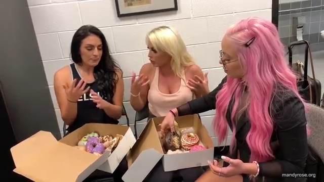 DONUTS_in_Miami_w_WWEs_Liv_Morgan21_WWE_Sonya_Deville_Mandy_Rose_Damandyz_Donutz_mp40248.jpg