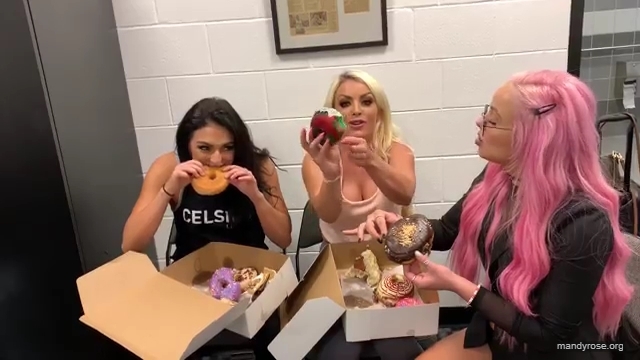 DONUTS_in_Miami_w_WWEs_Liv_Morgan21_WWE_Sonya_Deville_Mandy_Rose_Damandyz_Donutz_mp40262.jpg
