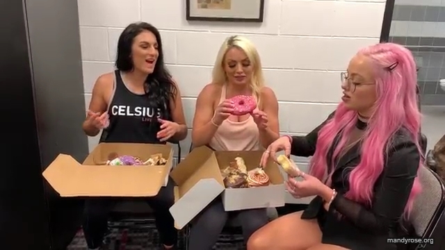 DONUTS_in_Miami_w_WWEs_Liv_Morgan21_WWE_Sonya_Deville_Mandy_Rose_Damandyz_Donutz_mp40344.jpg