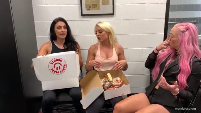 DONUTS_in_Miami_w_WWEs_Liv_Morgan21_WWE_Sonya_Deville_Mandy_Rose_Damandyz_Donutz_mp40406.jpg