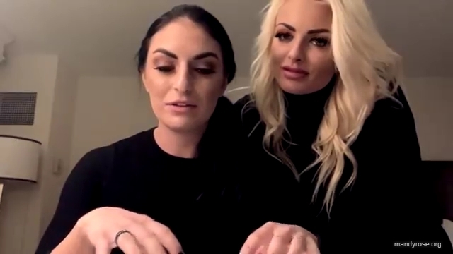 Deluxe_Italian_Bakery2121_Mandy_Rose_Sonya_Deville_WWE_mp40418.jpg