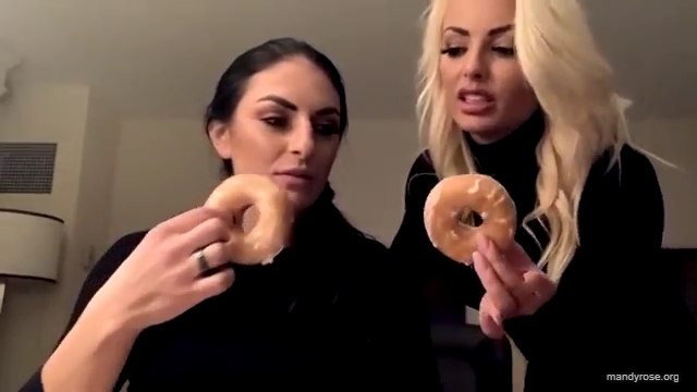 Deluxe_Italian_Bakery2121_Mandy_Rose_Sonya_Deville_WWE_mp40449.jpg