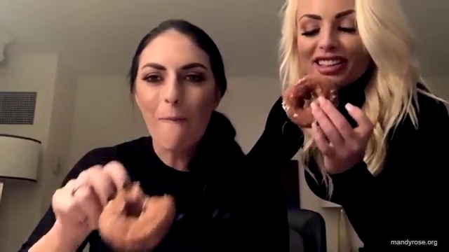 Deluxe_Italian_Bakery2121_Mandy_Rose_Sonya_Deville_WWE_mp40471.jpg