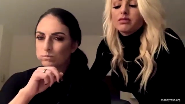 Deluxe_Italian_Bakery2121_Mandy_Rose_Sonya_Deville_WWE_mp40473.jpg