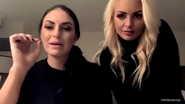 Deluxe_Italian_Bakery2121_Mandy_Rose_Sonya_Deville_WWE_mp40540.jpg