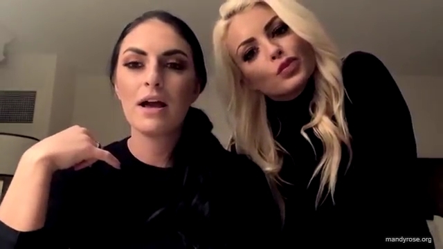 Deluxe_Italian_Bakery2121_Mandy_Rose_Sonya_Deville_WWE_mp40564.jpg