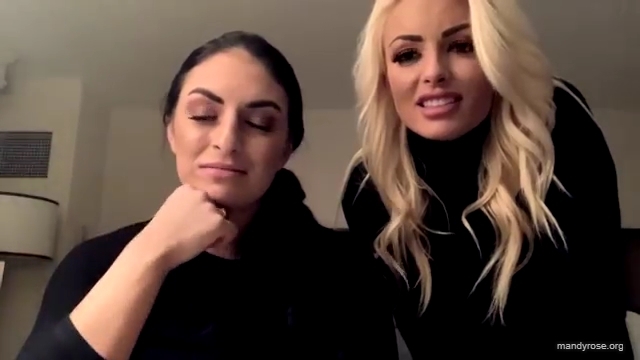 Deluxe_Italian_Bakery2121_Mandy_Rose_Sonya_Deville_WWE_mp40602.jpg