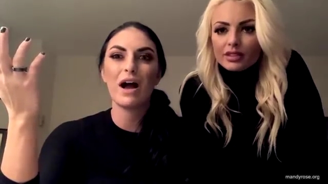 Deluxe_Italian_Bakery2121_Mandy_Rose_Sonya_Deville_WWE_mp40666.jpg