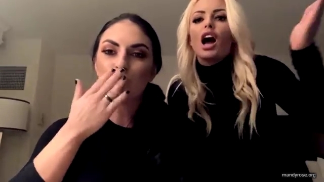 Deluxe_Italian_Bakery2121_Mandy_Rose_Sonya_Deville_WWE_mp40675.jpg