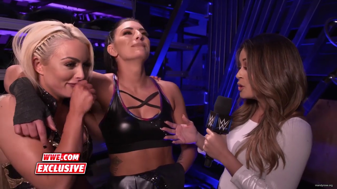 Did_Rose__Deville_give_an_Elimination_Chamber_preview_SmackDown_Exclusive_Feb__5_2019_mp40028.jpg