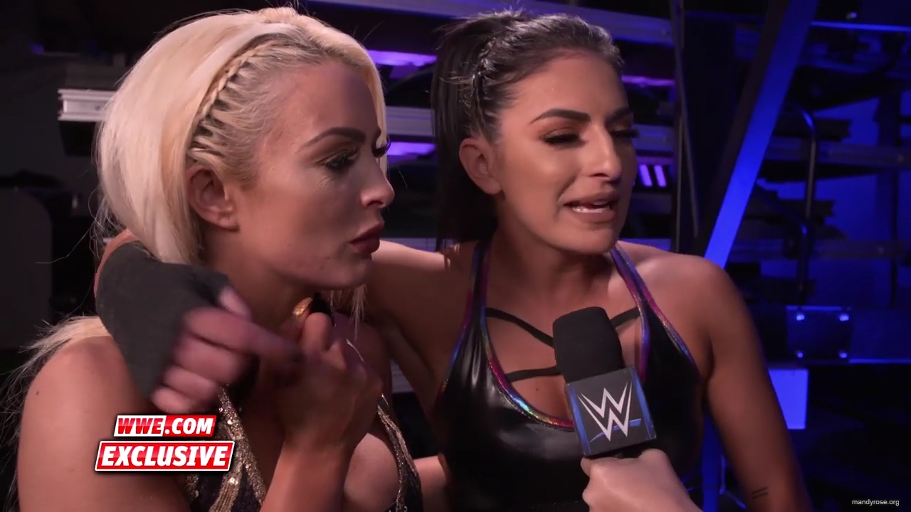 Did_Rose__Deville_give_an_Elimination_Chamber_preview_SmackDown_Exclusive_Feb__5_2019_mp40037.jpg
