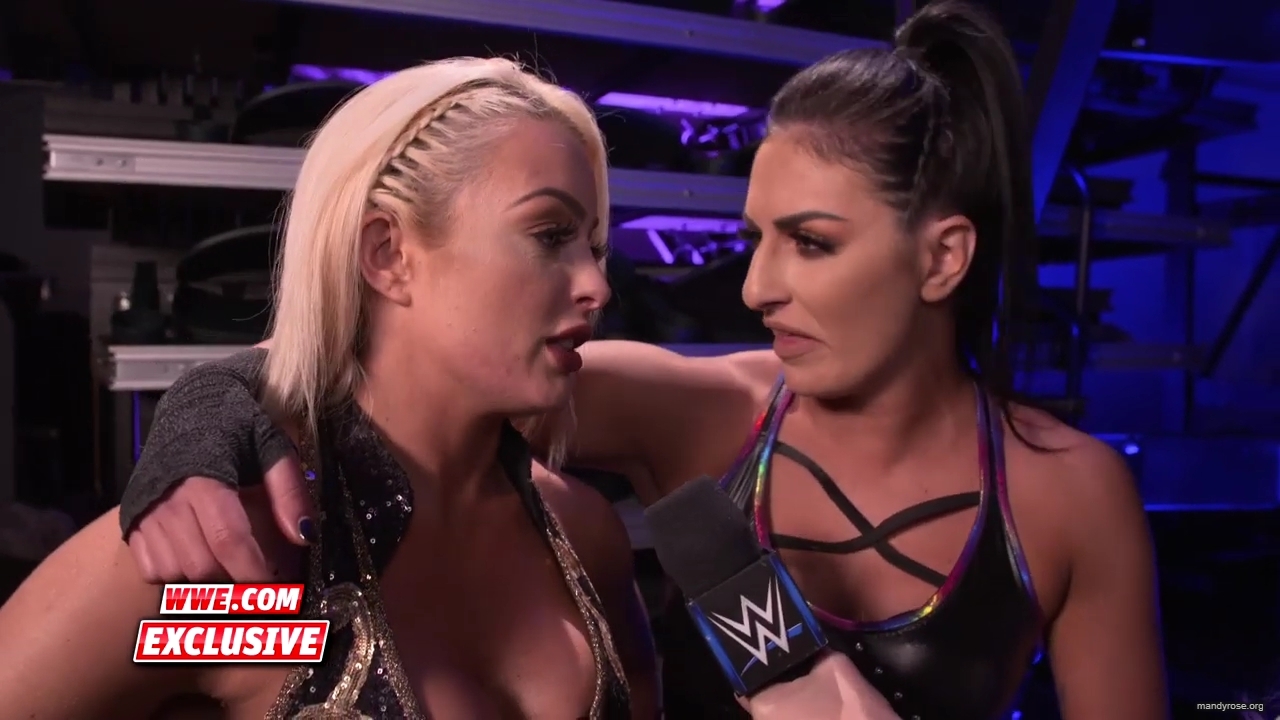 Did_Rose__Deville_give_an_Elimination_Chamber_preview_SmackDown_Exclusive_Feb__5_2019_mp40050.jpg