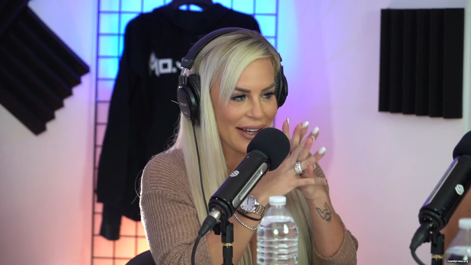 Dont_Blink_Podcast_Episode_8_W__Dana_Brooke___Mandy_Rose_mp40424.jpg