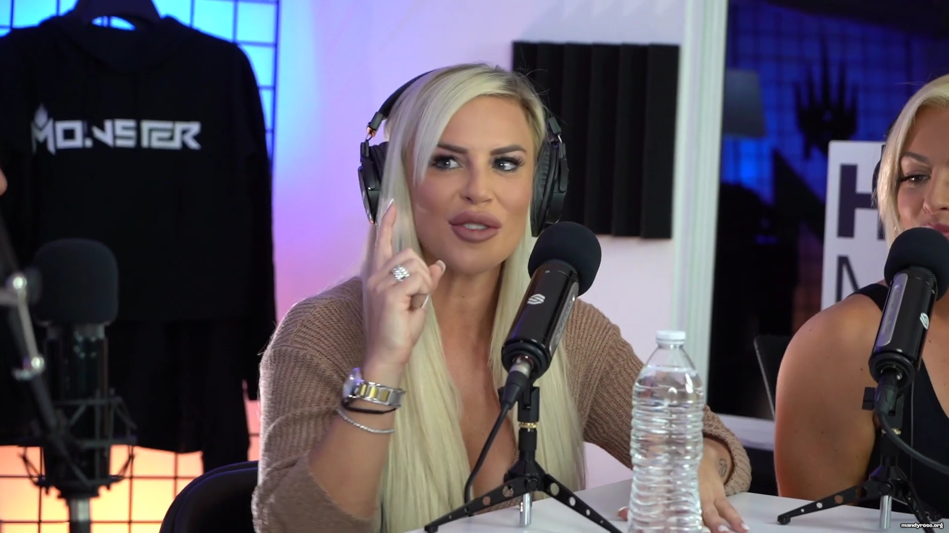 Dont_Blink_Podcast_Episode_8_W__Dana_Brooke___Mandy_Rose_mp41151.jpg