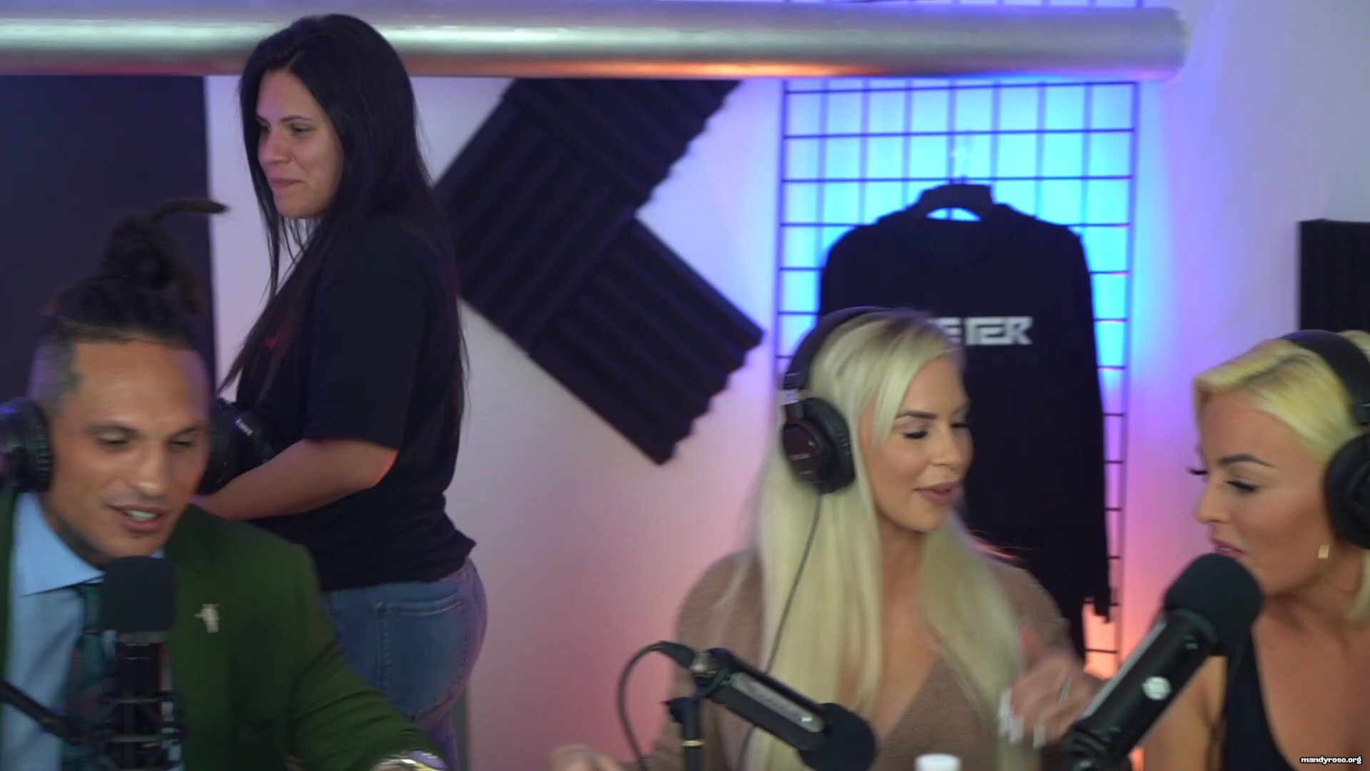Dont_Blink_Podcast_Episode_8_W__Dana_Brooke___Mandy_Rose_mp42860.jpg