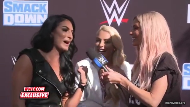 Fire__Desire_get_set_for_SmackDown_premiere_SmackDown_Exclusive_Oct__4_2019_mp40077.jpg