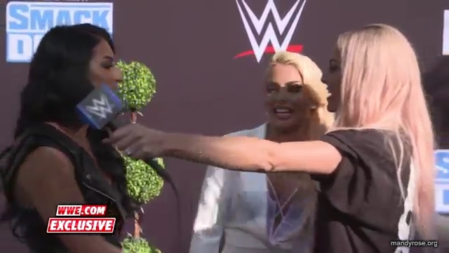 Fire__Desire_get_set_for_SmackDown_premiere_SmackDown_Exclusive_Oct__4_2019_mp40100.jpg