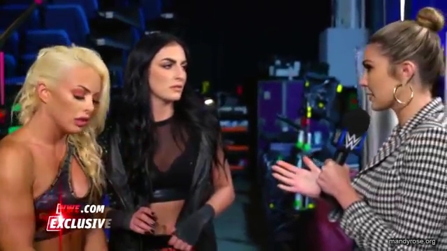 Fire___Desire_caught_off_guard_in_tonights_match_SmackDown_Exclusive2C_Nov__12C_2019_mp40001.jpg