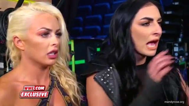 Fire___Desire_caught_off_guard_in_tonights_match_SmackDown_Exclusive2C_Nov__12C_2019_mp40011.jpg
