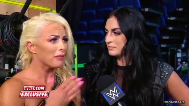 Fire___Desire_caught_off_guard_in_tonights_match_SmackDown_Exclusive2C_Nov__12C_2019_mp40025.jpg