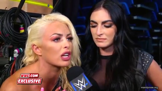Fire___Desire_caught_off_guard_in_tonights_match_SmackDown_Exclusive2C_Nov__12C_2019_mp40027.jpg