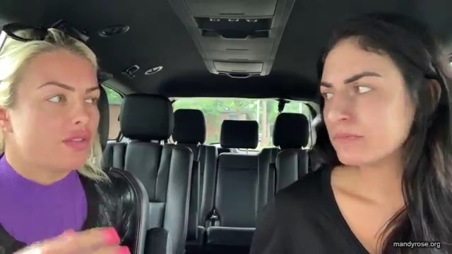Gibsons_Donuts_in_Memphis_TN21_WWE_Sonya_Deville_Mandy_Rose_Damandyz_Donutz_mp40401.jpg