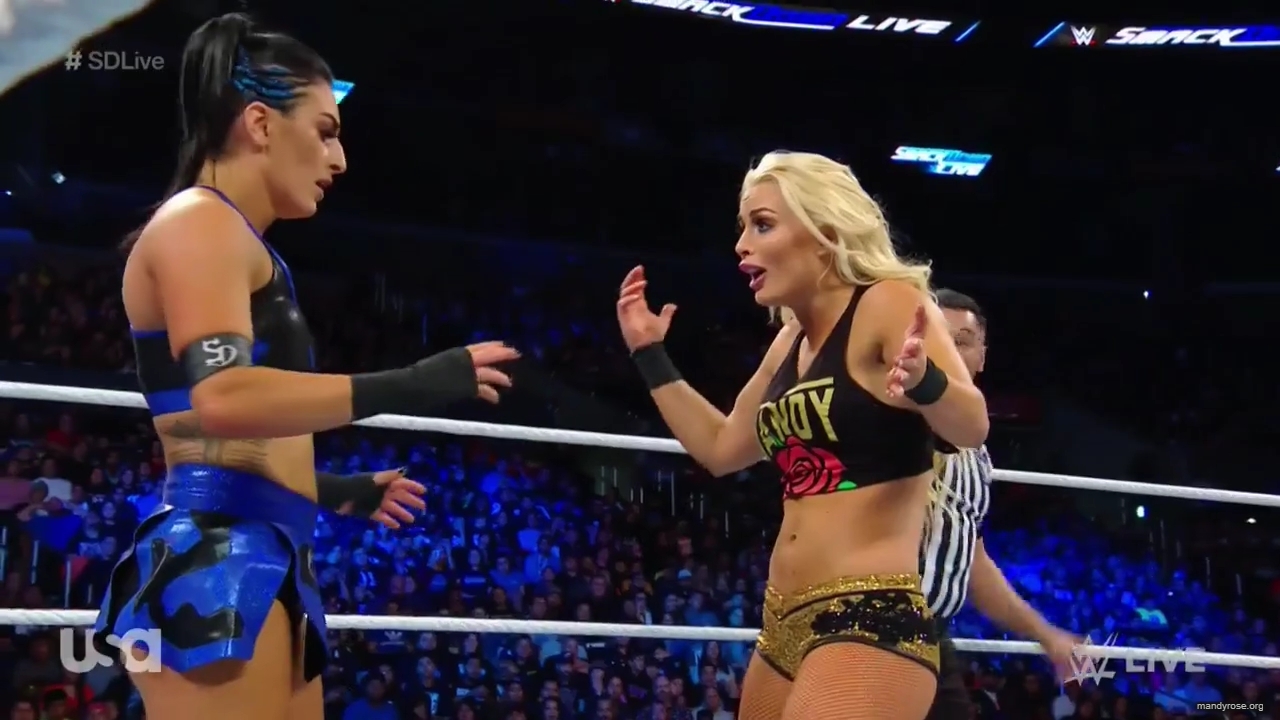 HD-WWE_SmackDown_Live_2018_11_20_720p_2_mp40382.jpg