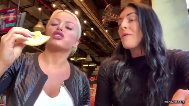 HOLAAAA_2121_Bogota2C_Colombia_WWE_Mandy_Rose_Sonya_Deville_Damandyz_Donutz_mp40115.jpg